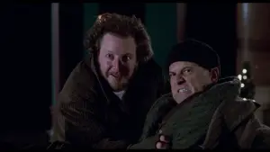 Задник до фильму"Сам удома 2: Загублений у Нью-Йорку" #567438