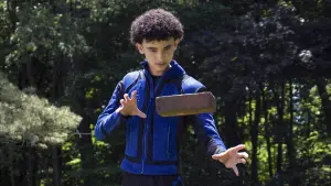 Задник до фильму"Таємне товариство другонароджених членів королівської сім’ї" #269199