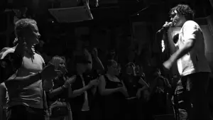 Задник до фильму"UNIT 17 Off the Square Manchester" #781641