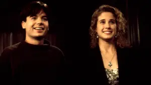 Задник до фильму"Я одружився на вбивці з сокирою" #305152