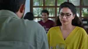 Задник до фильму"ഹലോ മമ്മി" #787095