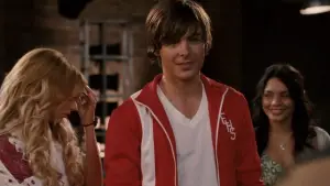 Задник до фильму"Шкільний мюзикл 3: Випускний" #721447