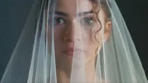 Задник до фильму"Любить не любить" #761165