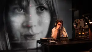 Задник до фильму"Broken English" #767721