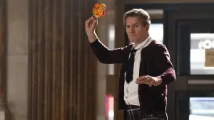 Задник до фильму"Голий пістолет" #519941