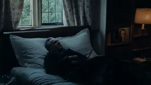 Задник до фильму"Примарна нитка" #671800