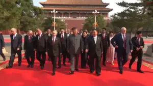 Задник до фильму"Les Empires contre-attaquent" #800571