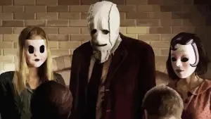 Задник до фильму"Незнайомці" #685625