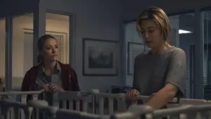 Задник до фильму"Рука, що гойдає колиску" #582862