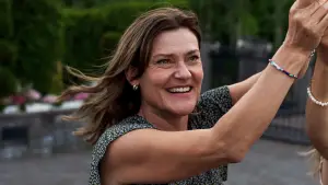 Задник до фильму"Elämä on juhla" #785106