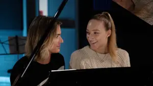 Задник до фильму"Висока дівчина" #639891