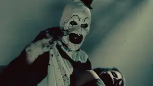 Задник до фильму"Той, що жахає" #655360