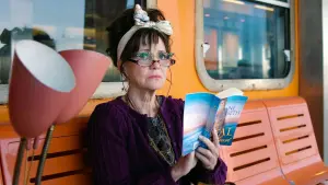 Задник до фильму"Привіт, мене звати Доріс" #285470