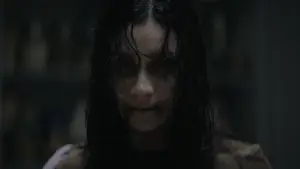Задник до фильму"Evil Dead Burn" #827723
