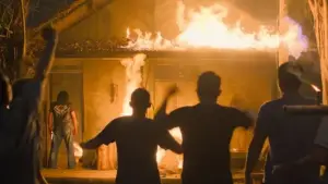 Задник до фильму"Suzzanna: Santet Dosa di Atas Dosa" #764563