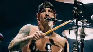 Задник до фильму"Twenty One Pilots: More Than We Ever Imagined" #767538