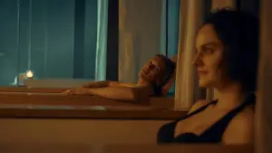 Задник до фильму"Еммануель" #589615