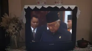 Задник до фильму"Dilan ITB 1997" #798576