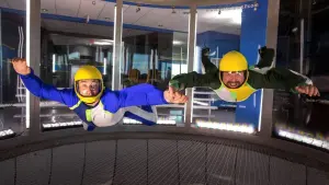 Задник до фильму"Встигнути за Джонсами" #385124