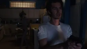 Задник до фильму"Під Сільвер Лейк" #731014