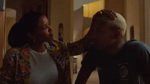 Задник до фильму"Хвилі" #219199