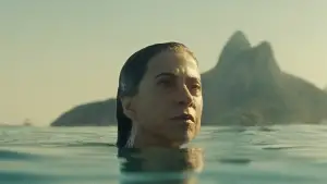 Задник до фильму"Я досі тут" #572673