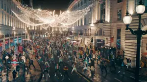 Задник до фильму"Роббі Вільямс: Better Man" #575386