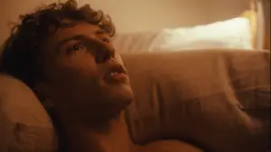 Задник до фильму"Say Less" #769136