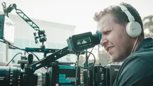 Задник до фильму"Вірю в кохання" #431859