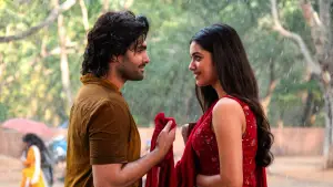 Задник до фильму"ఆంధ్ర కింగ్ తాలూకా" #788950