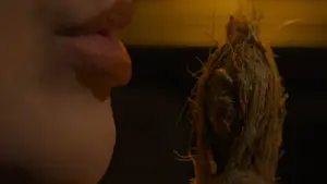 Задник до фильму"Suzzanna: Santet Dosa di Atas Dosa" #764536