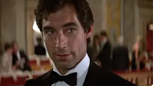 Задник до фильму"007: Іскри з очей" #637742