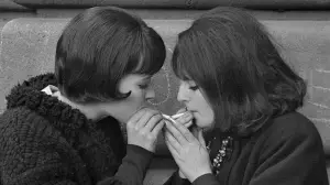 Задник до фильму"Жити своїм життям" #754422