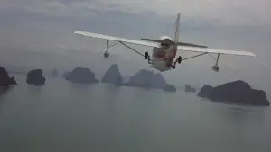 Задник до фильму"007: Чоловік із золотим пістолетом" #646041