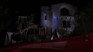 Задник до фильму"Померти знову" #791578