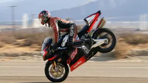 Задник до фильму"Обертальний момент" #324751