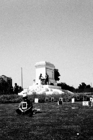 Постер до фильму"Monumento" #776536