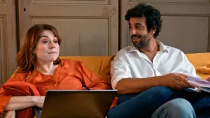 Задник до фильму"Double foyer" #757310