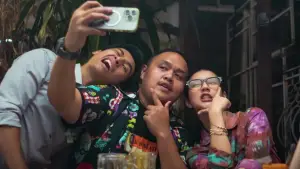 Задник до фильму"Tunggu Aku Sukses Nanti" #763537