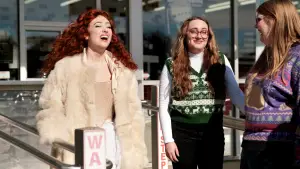 Задник до фильму"«Carpool Karaoke: Різдво з “Автокараоке”»" #678398