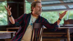 Задник до фильму"Езра: Неналежна поведінка" #663323