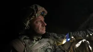 Задник до фильму"2000 метрів до Андріївки" #539431