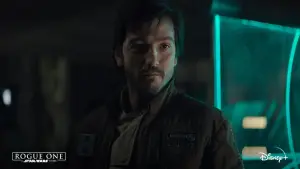 Задник до фильму"Бунтар Один. Зоряні війни: Історія" #611171