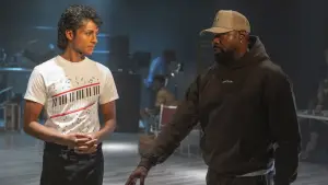 Задник до фильму"Майкл" #774417