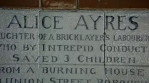 Задник до фильму"Близькість" #675461