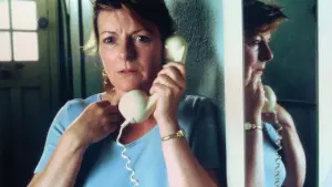 Відео до фільму Таємниці та брехня | Secrets & Lies (1996) ORIGINAL TRAILER [HD 1080p]