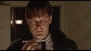 Задник до фильму"Здатна на все" #295731