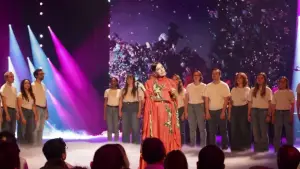 Задник до фильму"La fête de la chanson française - 20 ans d