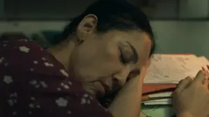 Задник до фильму"Senin Harga Naik" #765256