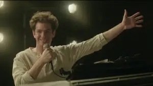 Задник до фильму"Тік-так... Бум!" #697685